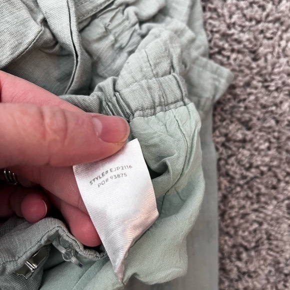 Weekend Date Dusty Sage Cropped Paperbag Waist Pants
Lulus - Picture 10 of 11